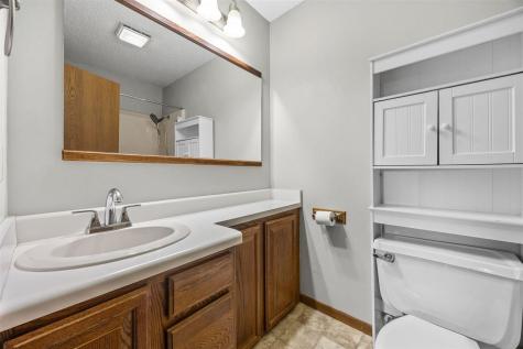 2326 Plaen View Iowa City IA 52246
