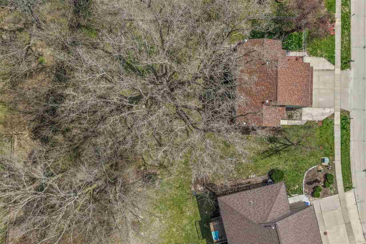 2326 Plaen View Iowa City IA 52246
