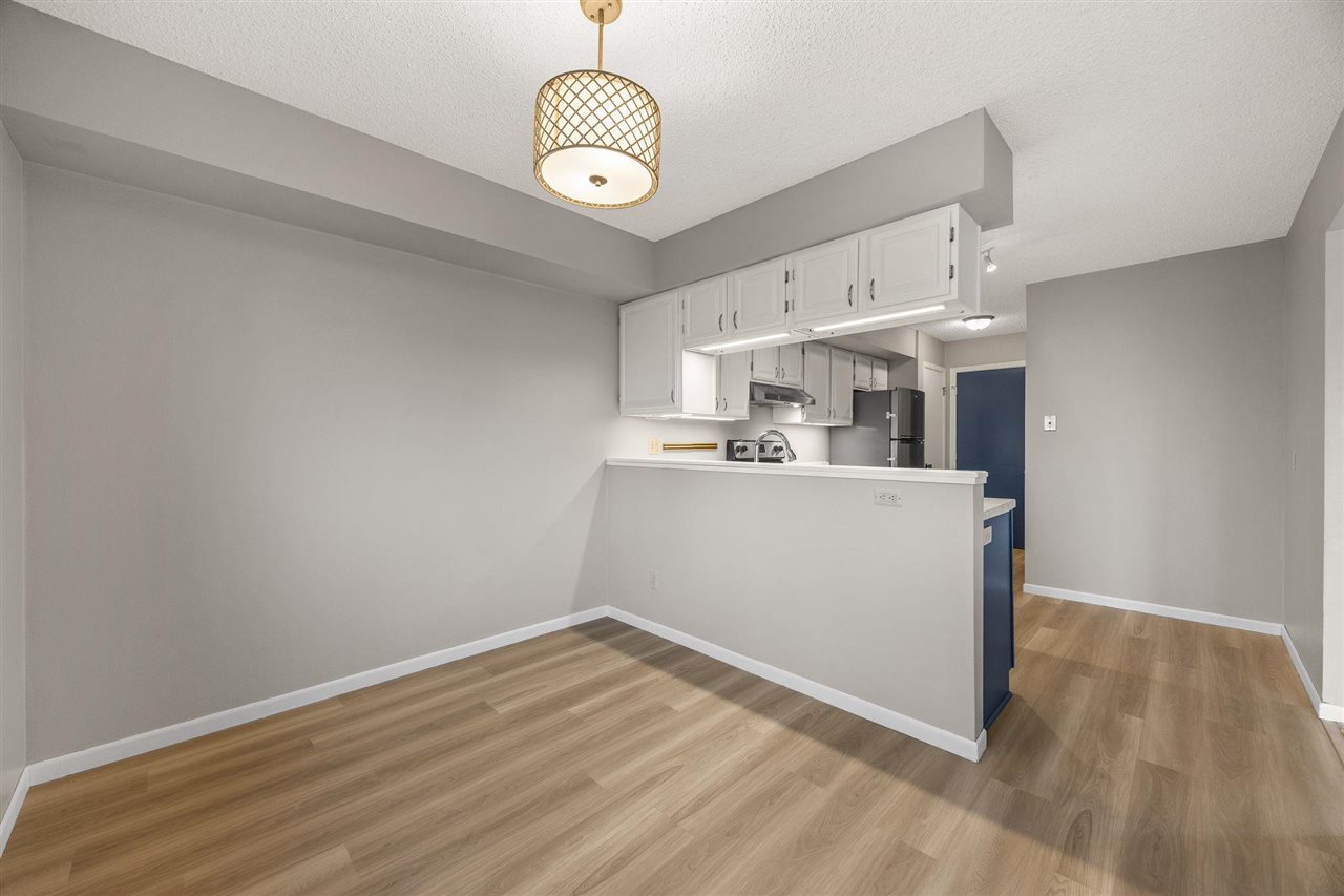 2326 Plaen View Iowa City IA 52246