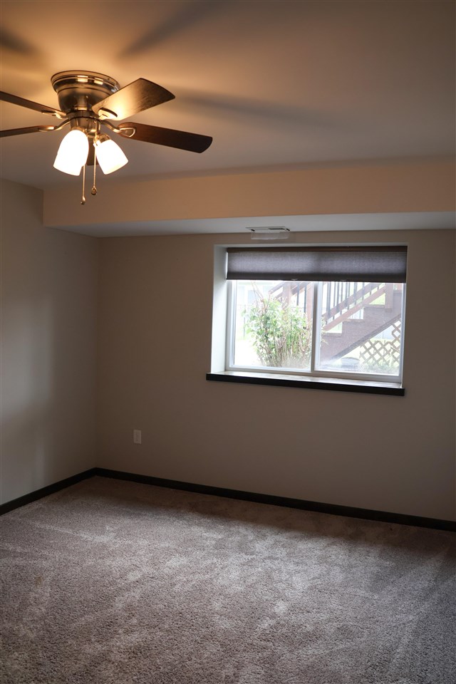 1335 Redbud Avenue Tiffin IA 52340