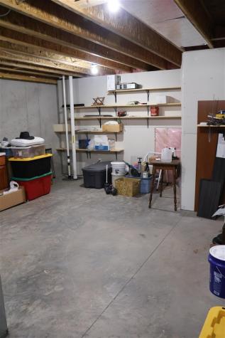 1335 Redbud Avenue Tiffin IA 52340