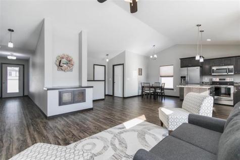 1335 Redbud Avenue Tiffin IA 52340
