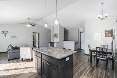 1335 Redbud Avenue Tiffin IA 52340