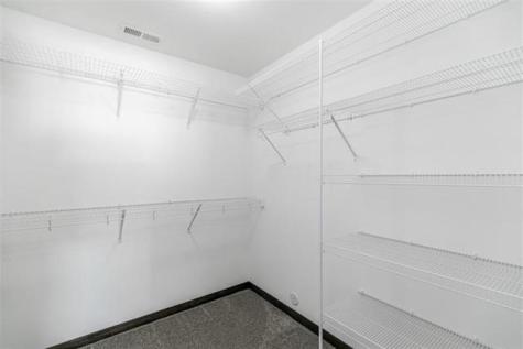 1335 Redbud Avenue Tiffin IA 52340