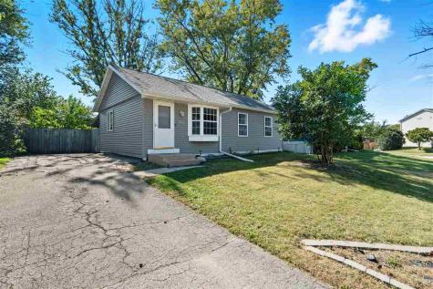 4413 Surrey Court Marion IA 52302