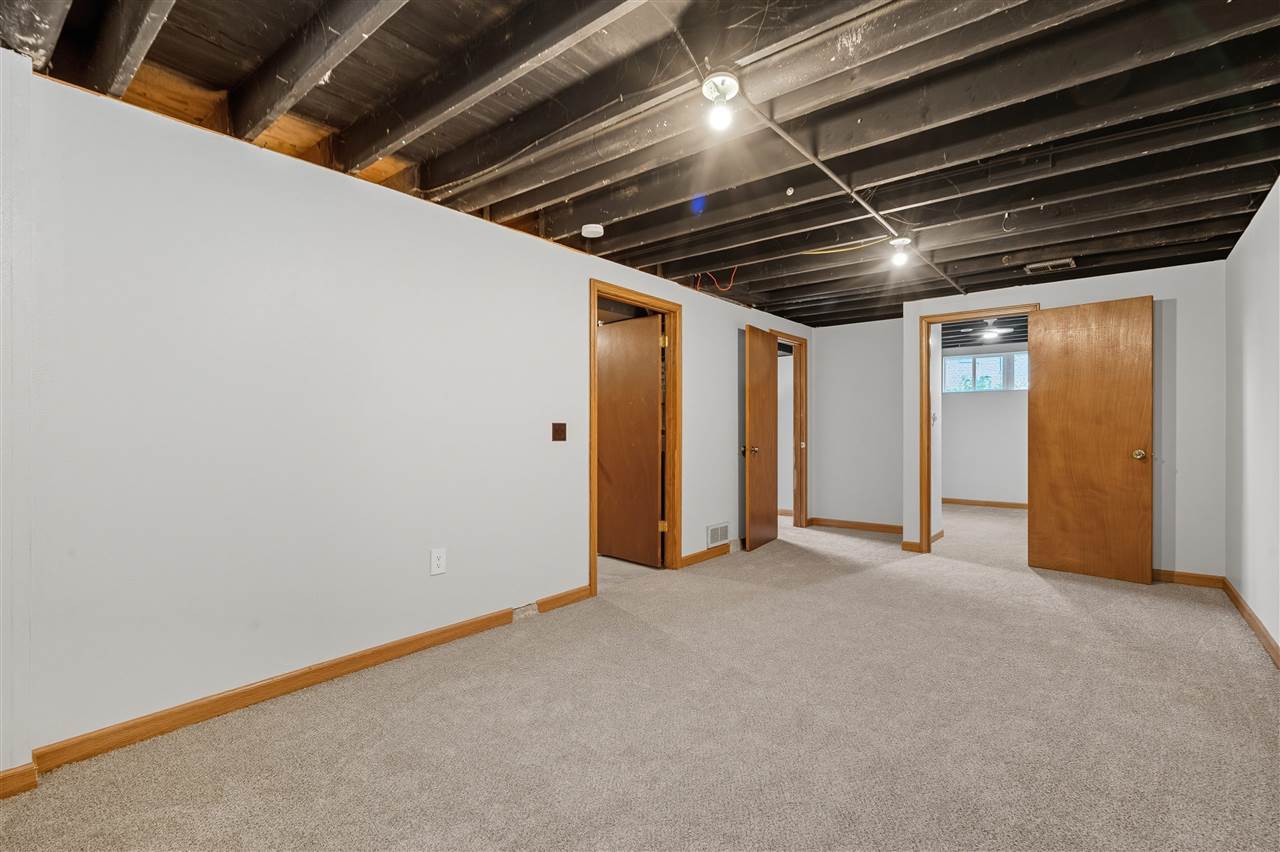 4413 Surrey Court Marion IA 52302