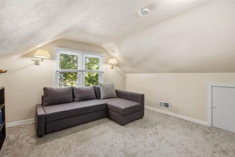 1605 Friendly Avenue Iowa City IA 52240