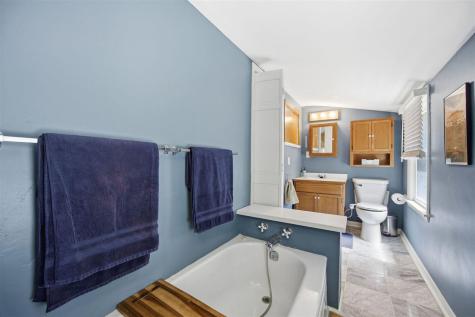 1605 Friendly Avenue Iowa City IA 52240