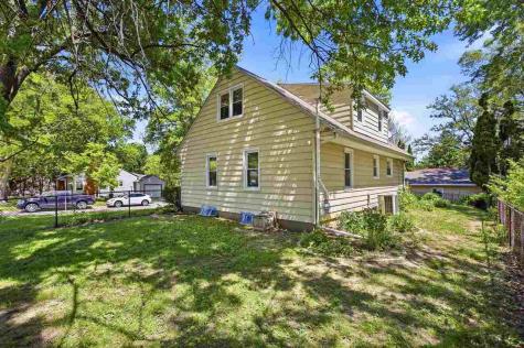1605 Friendly Avenue Iowa City IA 52240