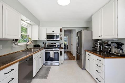 1605 Friendly Avenue Iowa City IA 52240