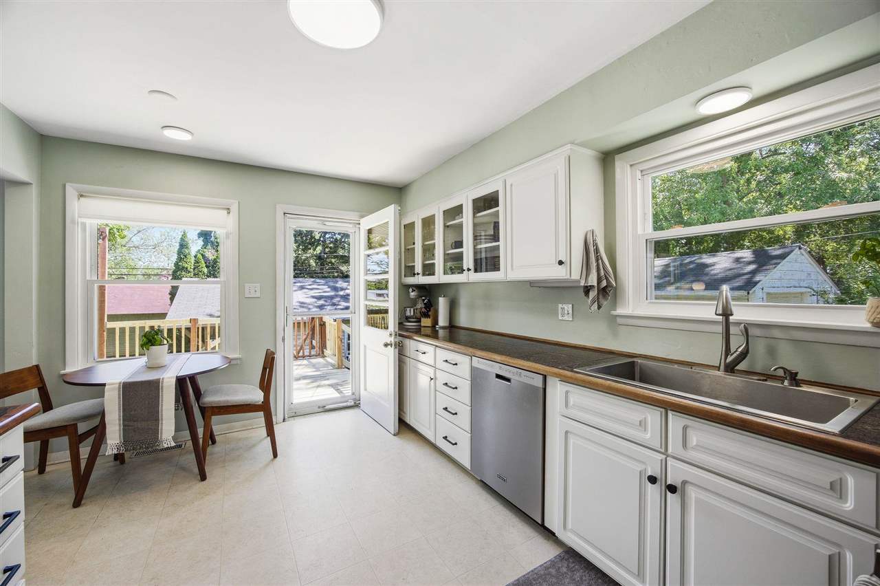 1605 Friendly Avenue Iowa City IA 52240