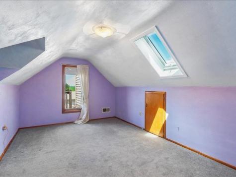 4975 Sharon Center Road SW IA 52240