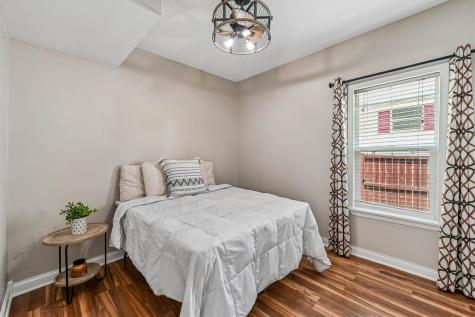 1127 NW 10th Street Cedar Rapids IA 52405