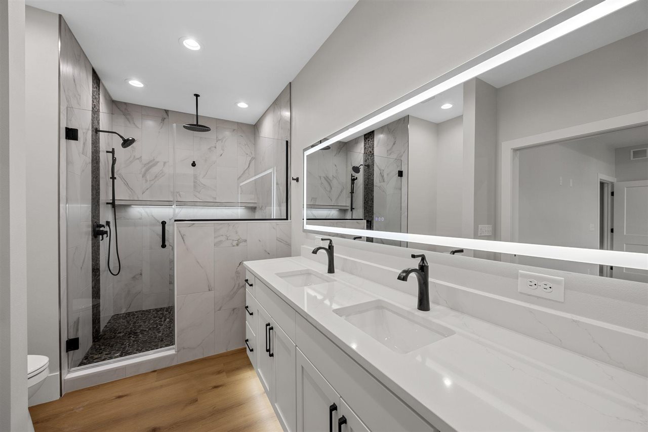 1930 Longboat Drive Tiffin IA 52340