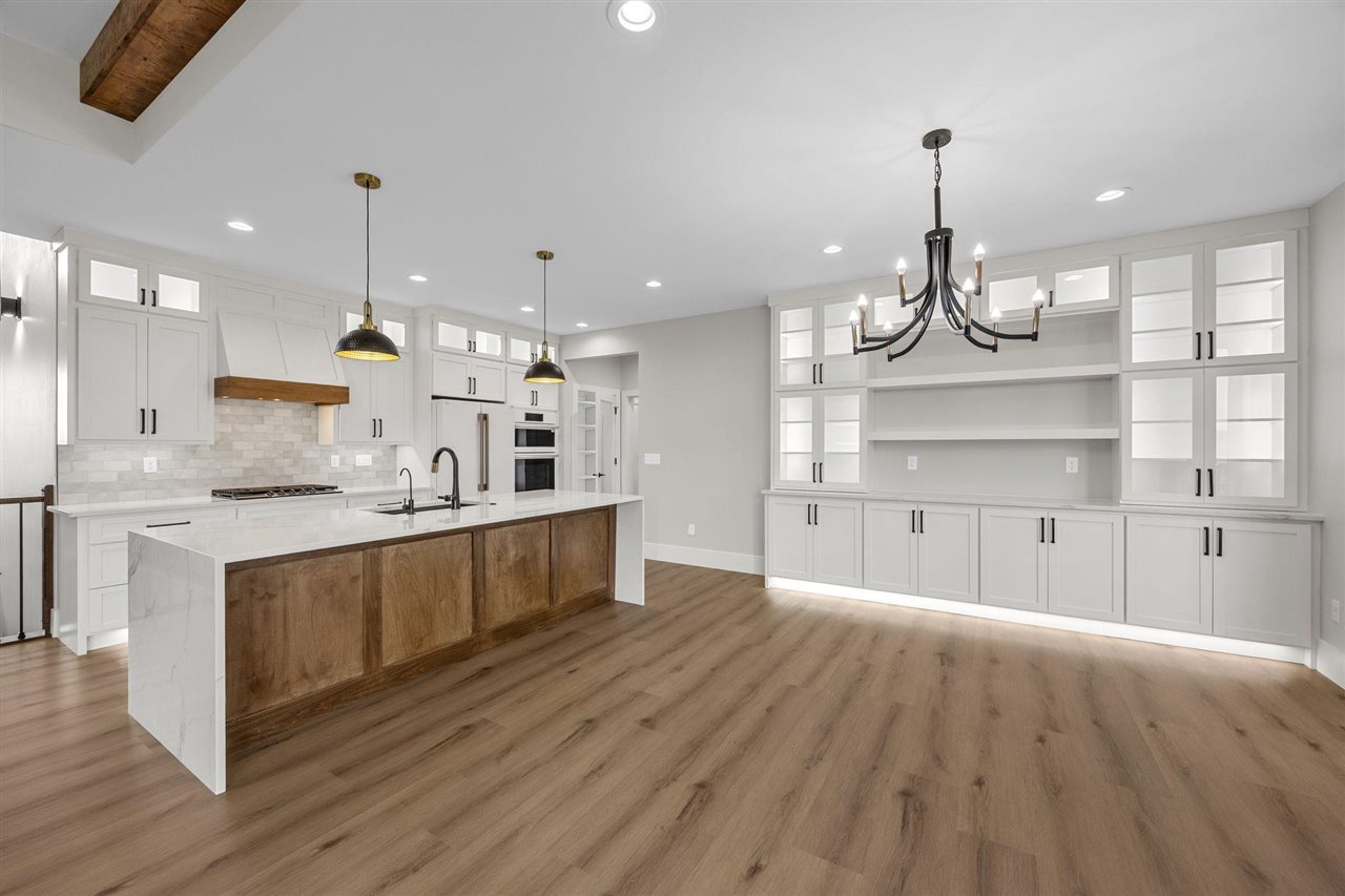1930 Longboat Drive Tiffin IA 52340