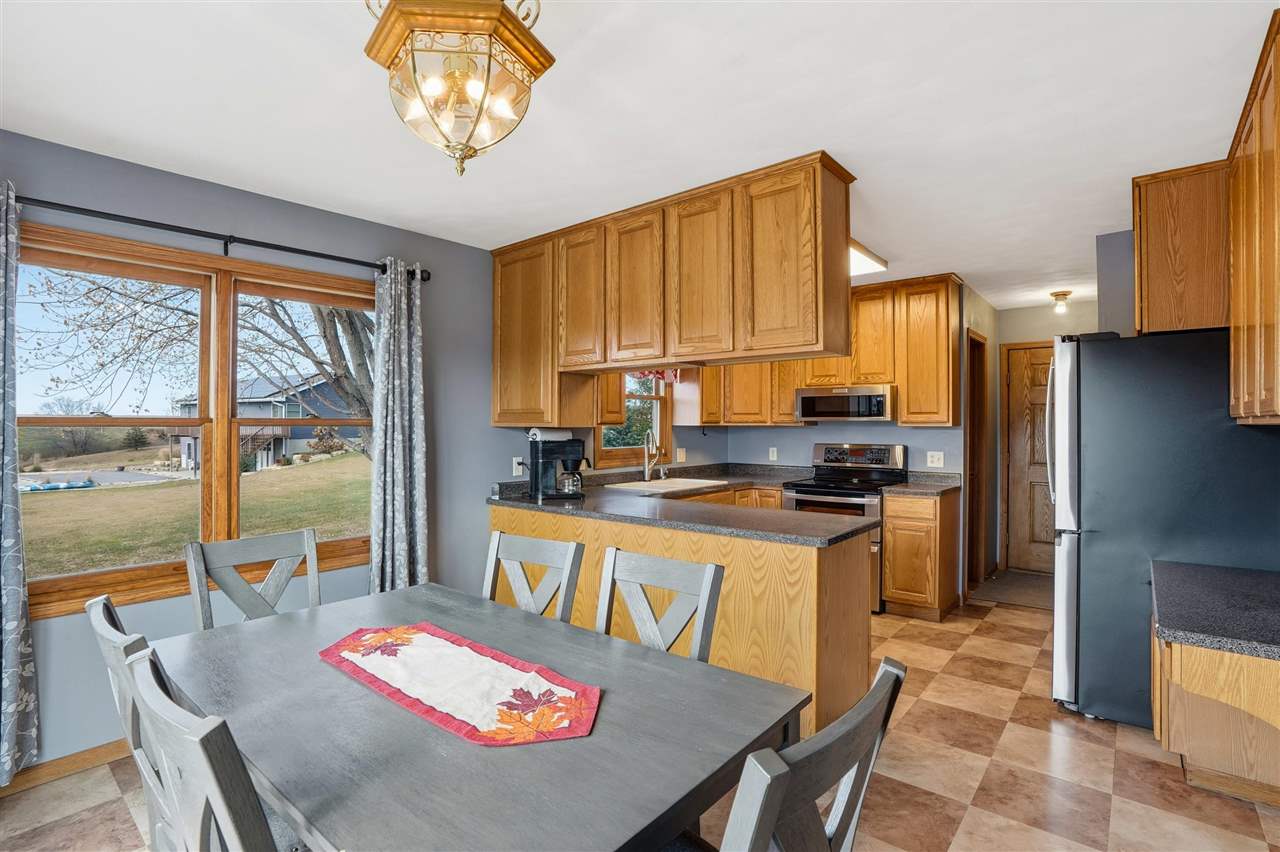 3329 Terrace Lake Road Crawfordsville IA 52621