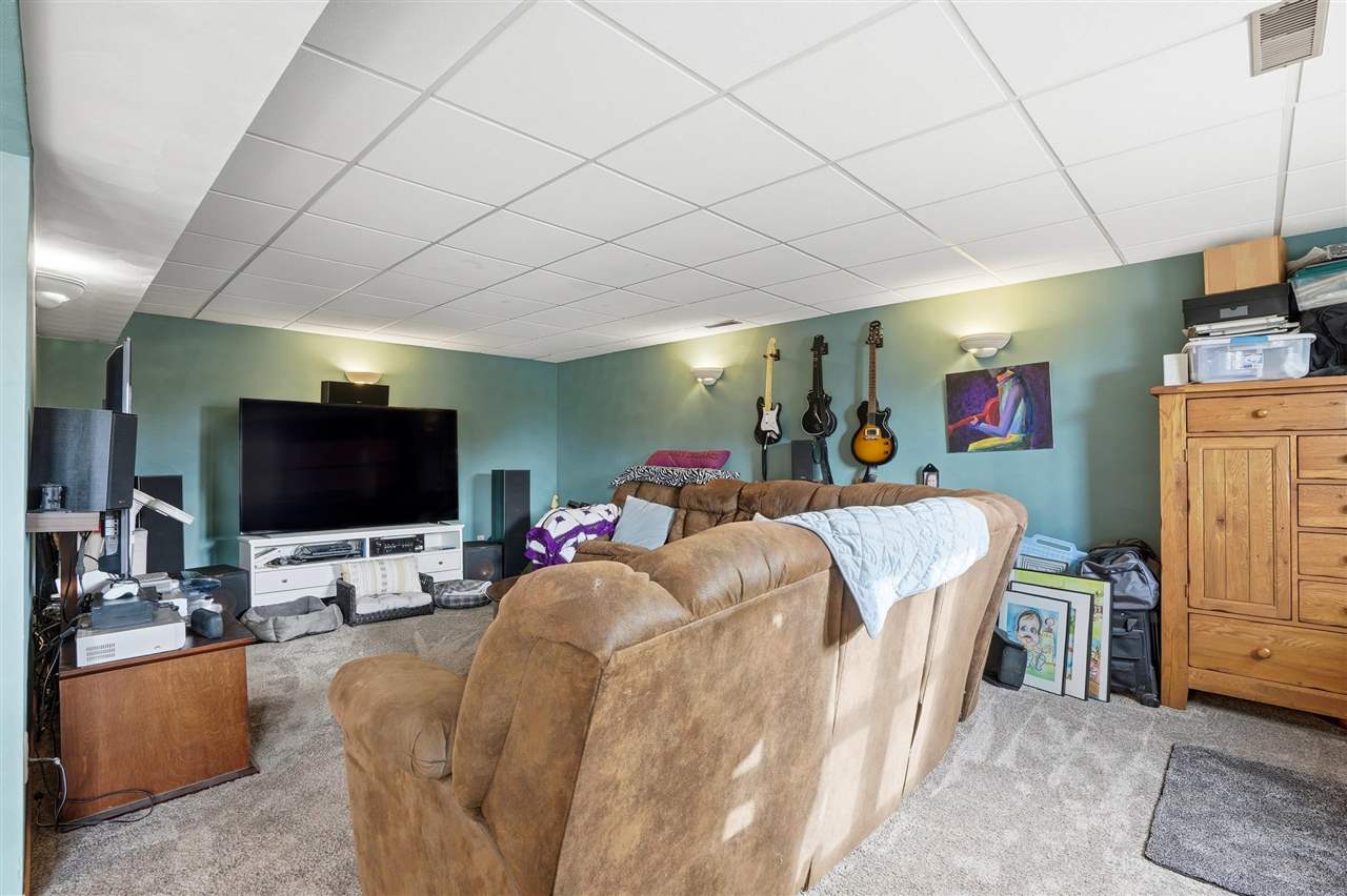 3329 Terrace Lake Road Crawfordsville IA 52621