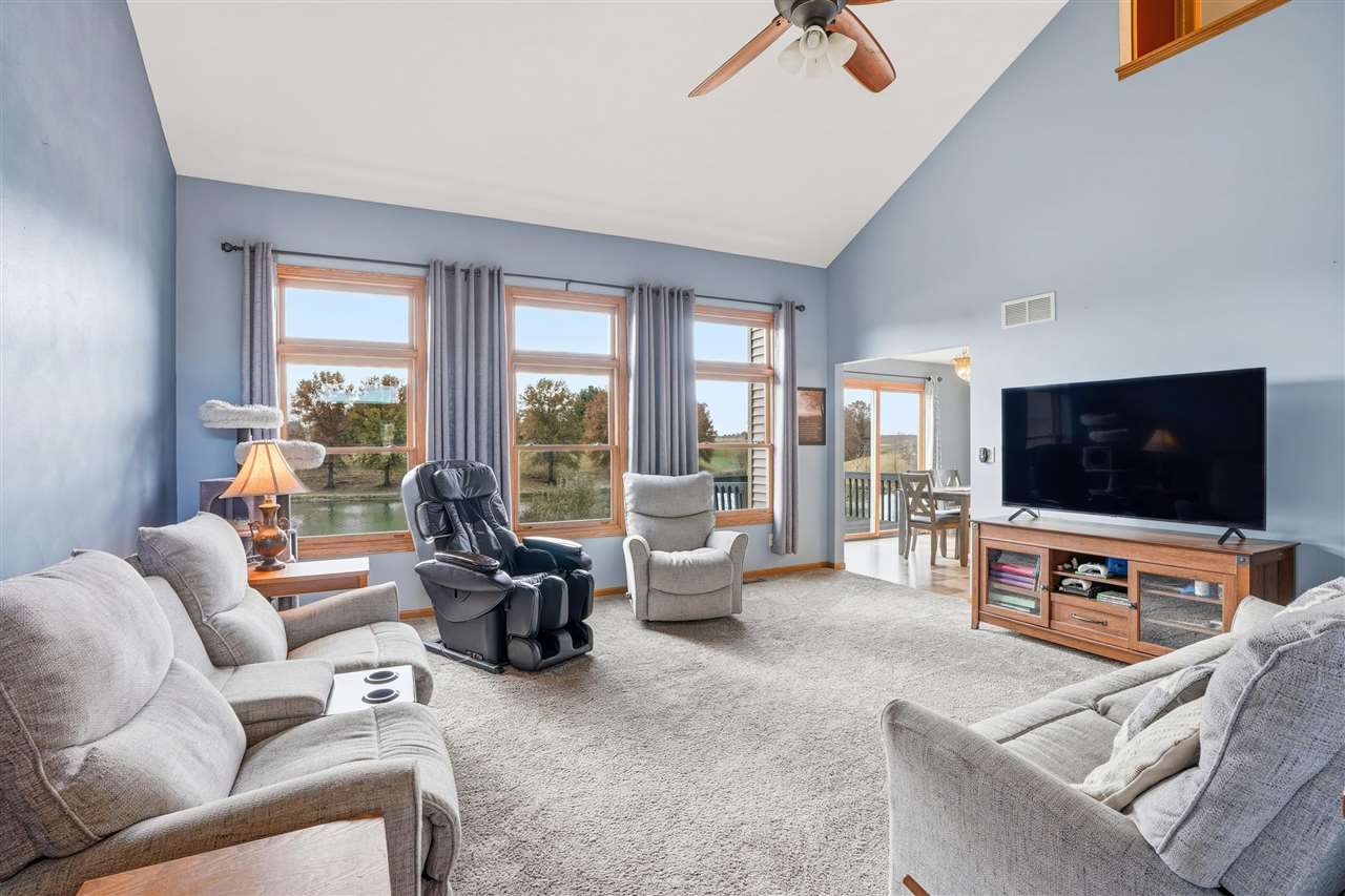 3329 Terrace Lake Road Crawfordsville IA 52621