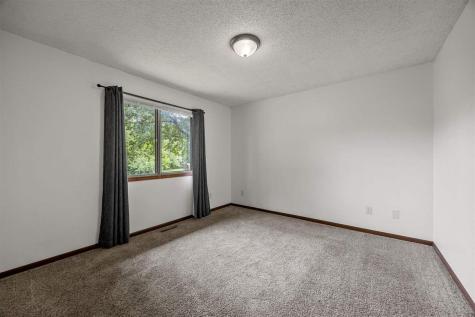 70 Heritage Drive North Liberty IA 52317