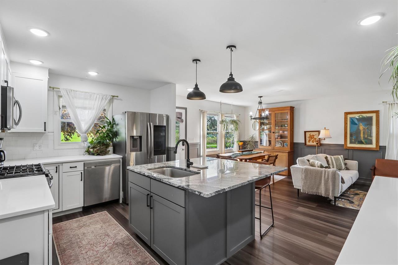 1007 N Summit Street Iowa City IA 52245