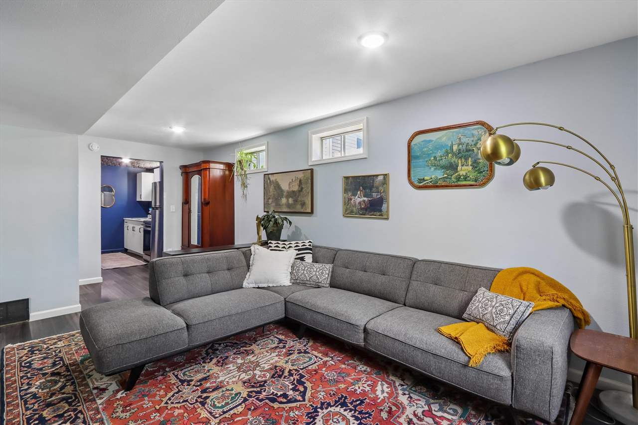 1007 N Summit Street Iowa City IA 52245