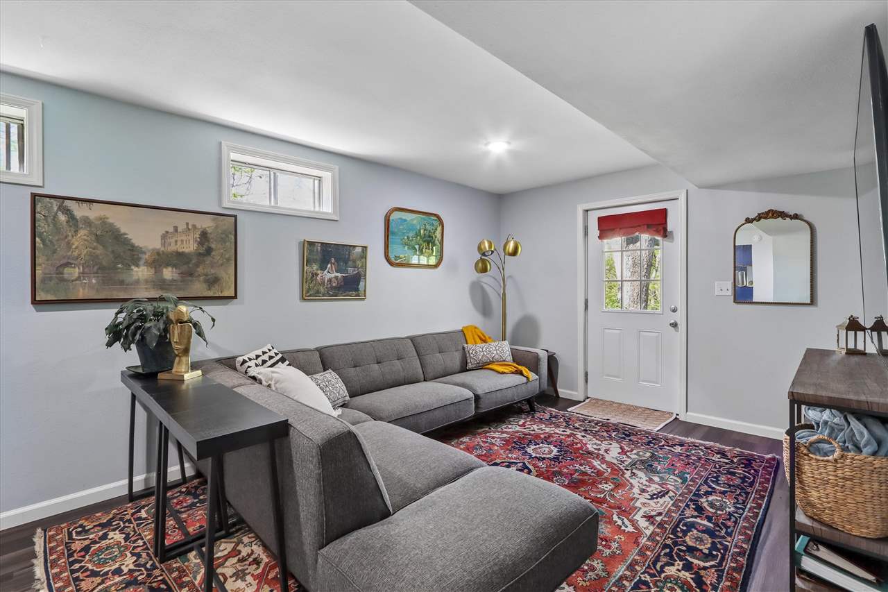1007 N Summit Street Iowa City IA 52245