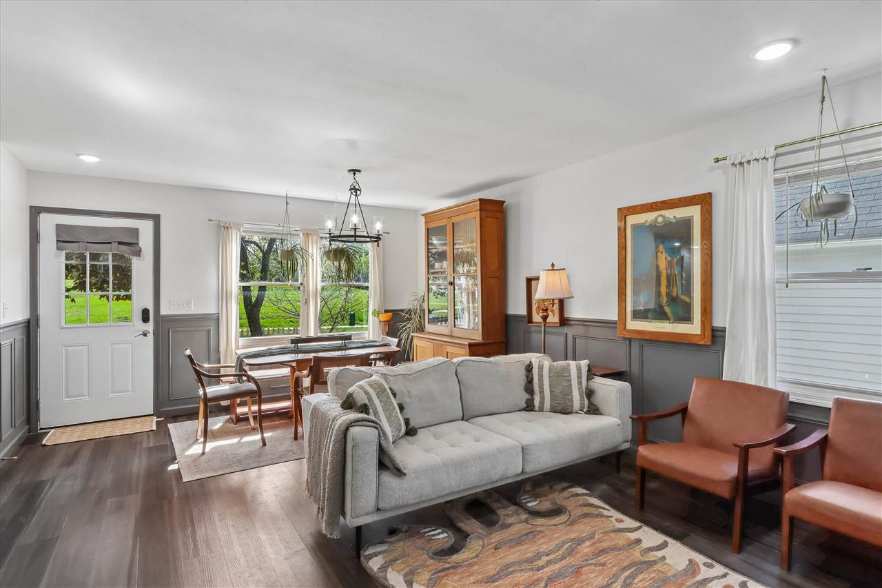 1007 N Summit Street Iowa City IA 52245