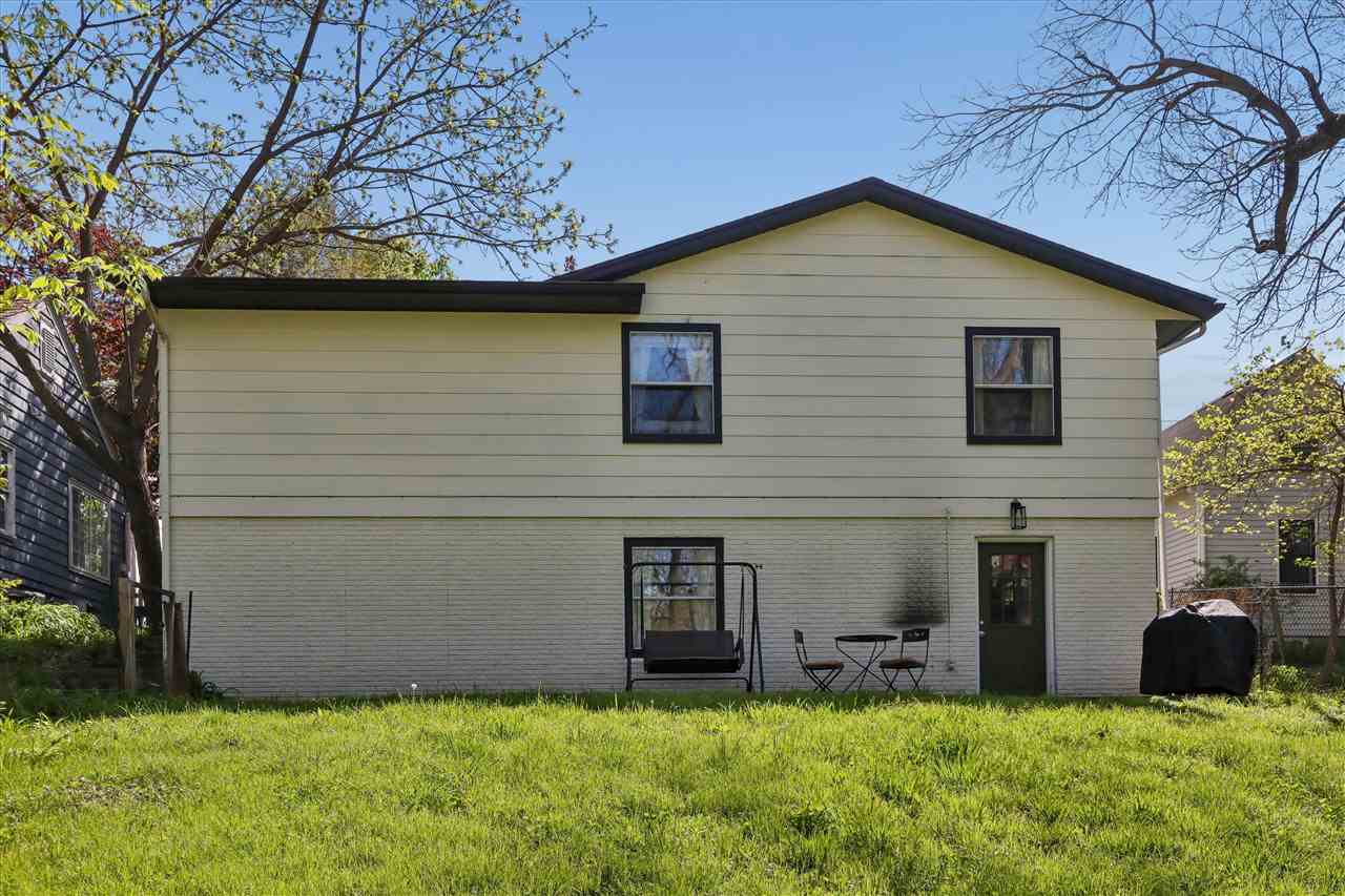 1007 N Summit Street Iowa City IA 52245
