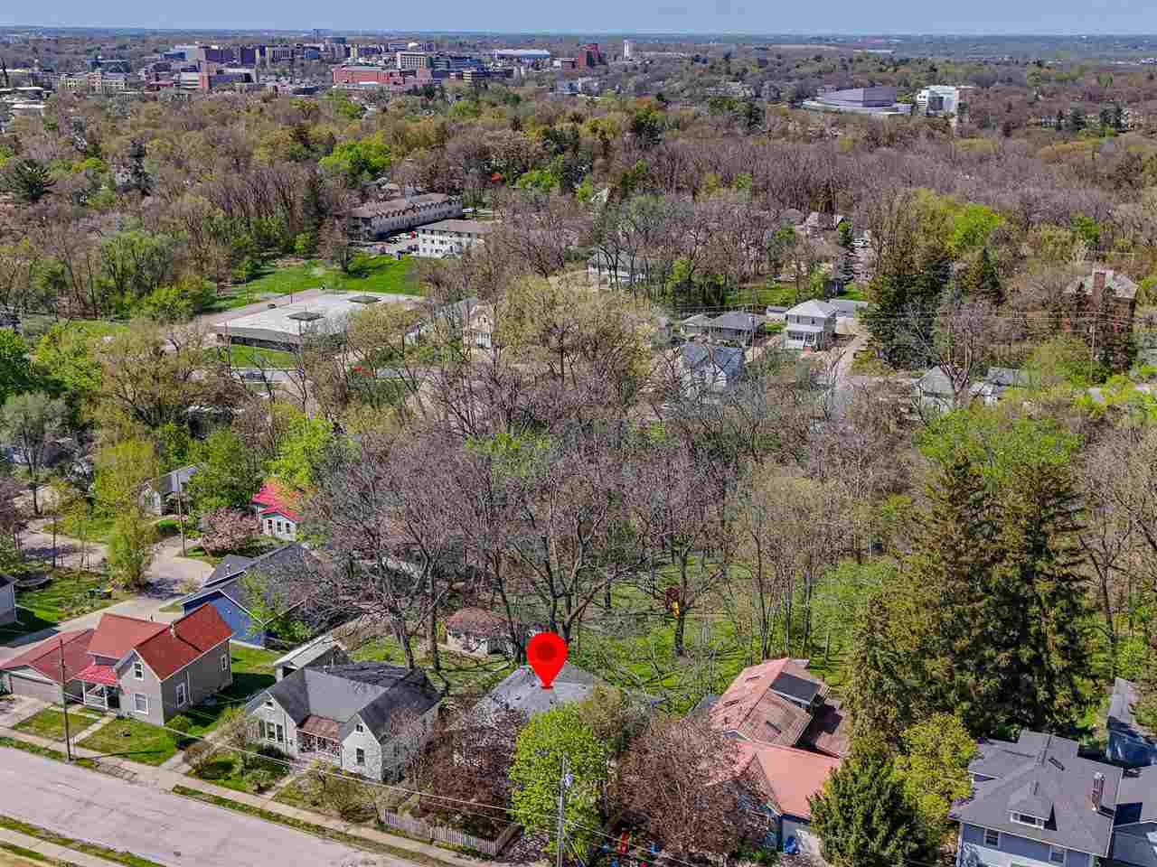 1007 N Summit Street Iowa City IA 52245