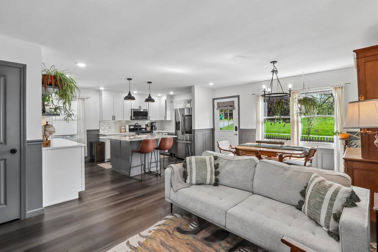 1007 N Summit Street Iowa City IA 52245