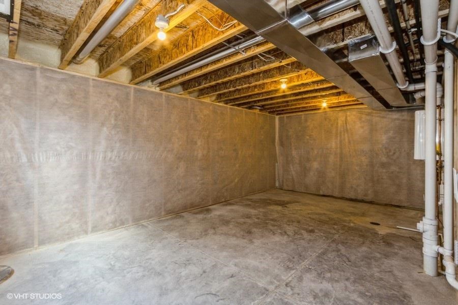 2677 SW Fruitland Boulevard Cedar Rapids IA 52405