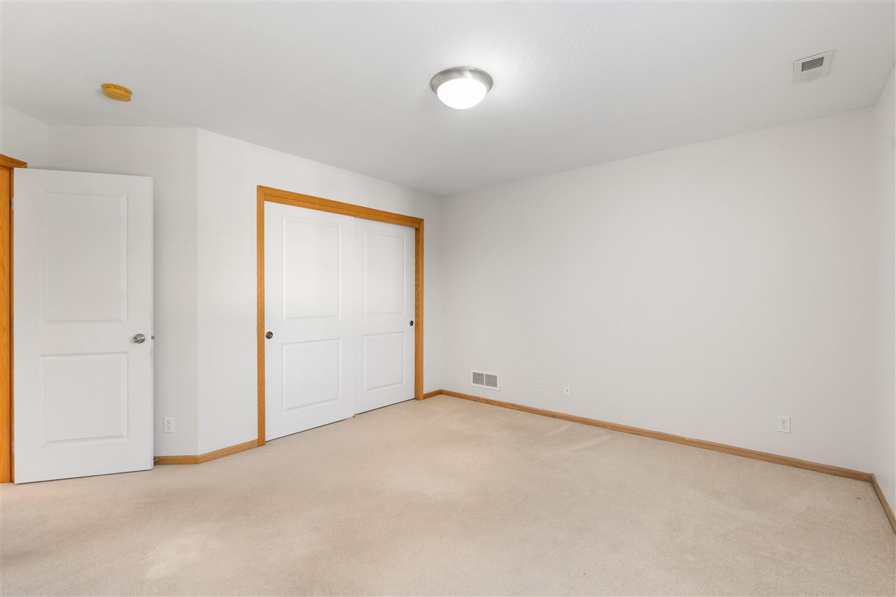 3022 Beckley Street Ames IA 50010