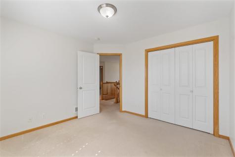 3022 Beckley Street Ames IA 50010