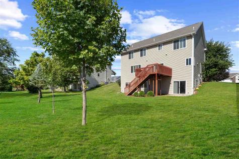 3022 Beckley Street Ames IA 50010