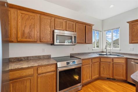 3022 Beckley Street Ames IA 50010