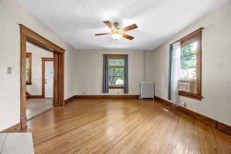 701 7th Street Durant IA 52747