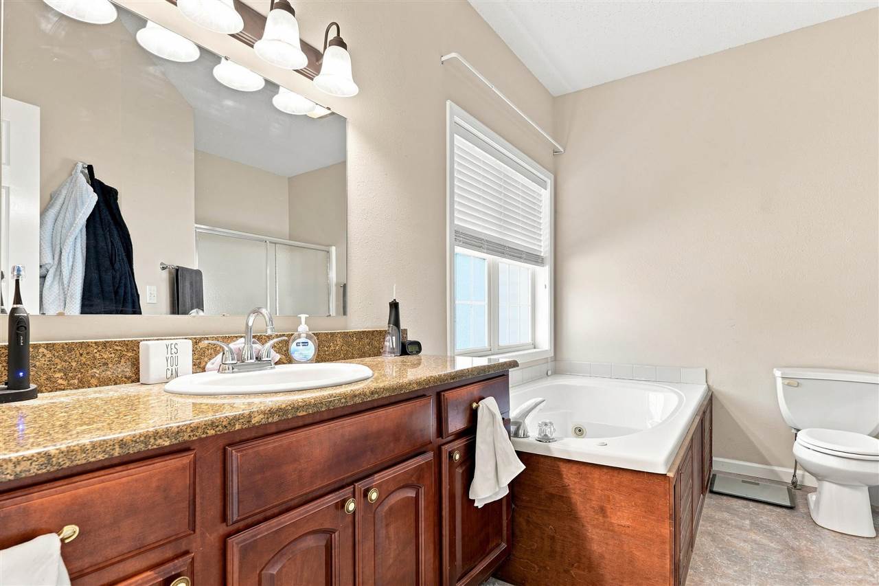 3808 Richland Drive NW Cedar Rapids IA 52405