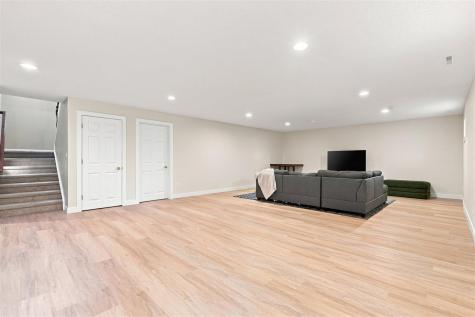 3808 Richland Drive NW Cedar Rapids IA 52405