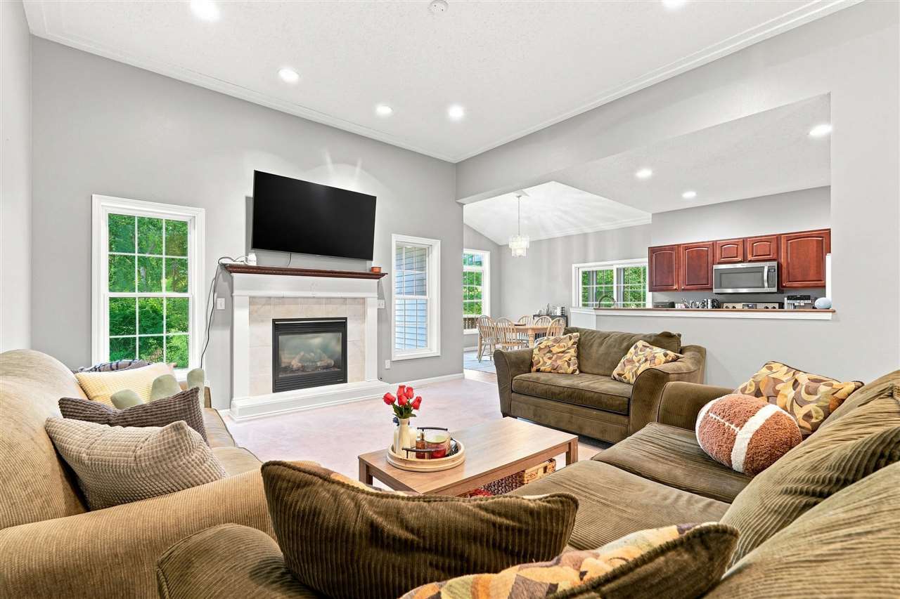 3808 Richland Drive NW Cedar Rapids IA 52405