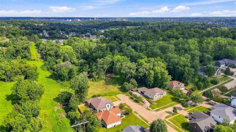 3808 Richland Drive NW Cedar Rapids IA 52405