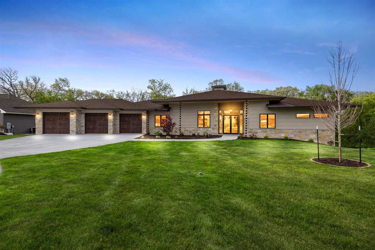 215 North Ridge Place Kalona IA 52247