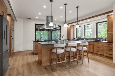 215 North Ridge Place Kalona IA 52247