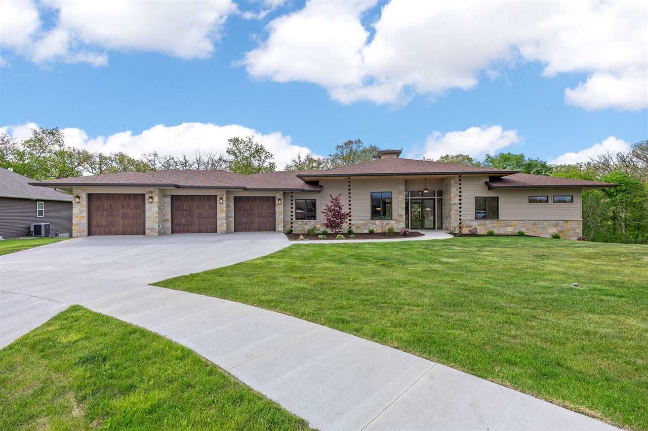 215 North Ridge Place Kalona IA 52247