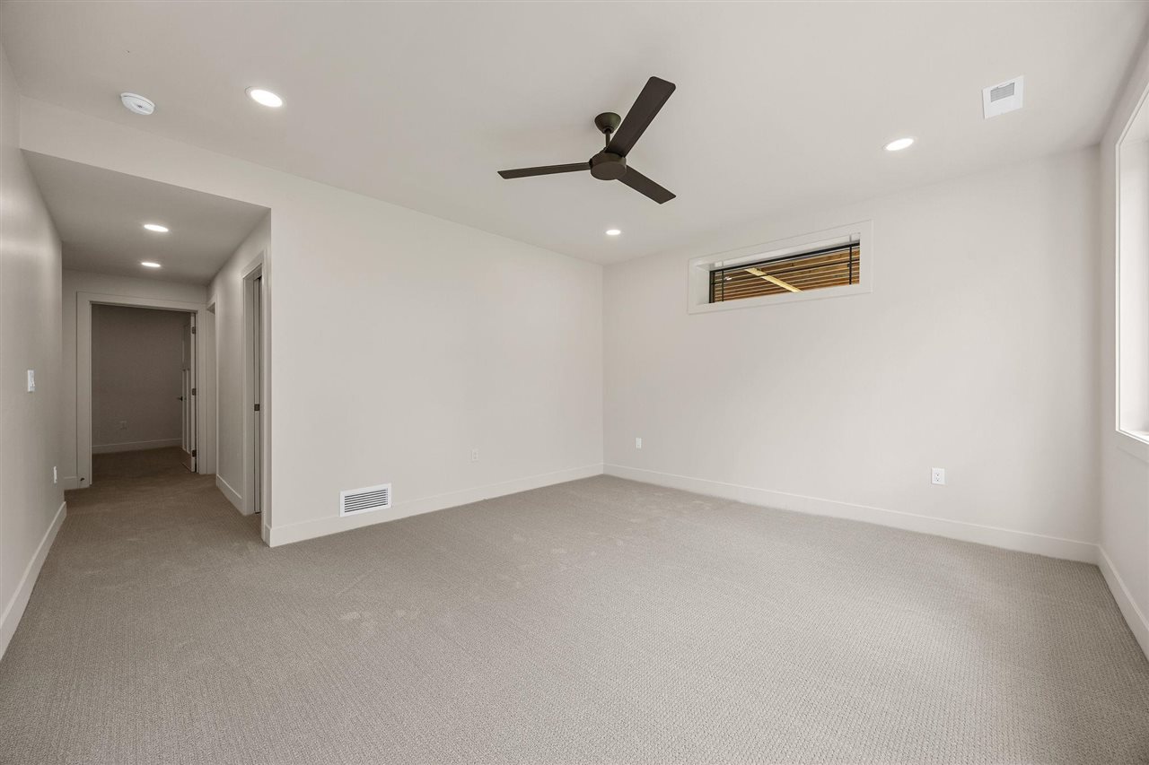215 North Ridge Place Kalona IA 52247