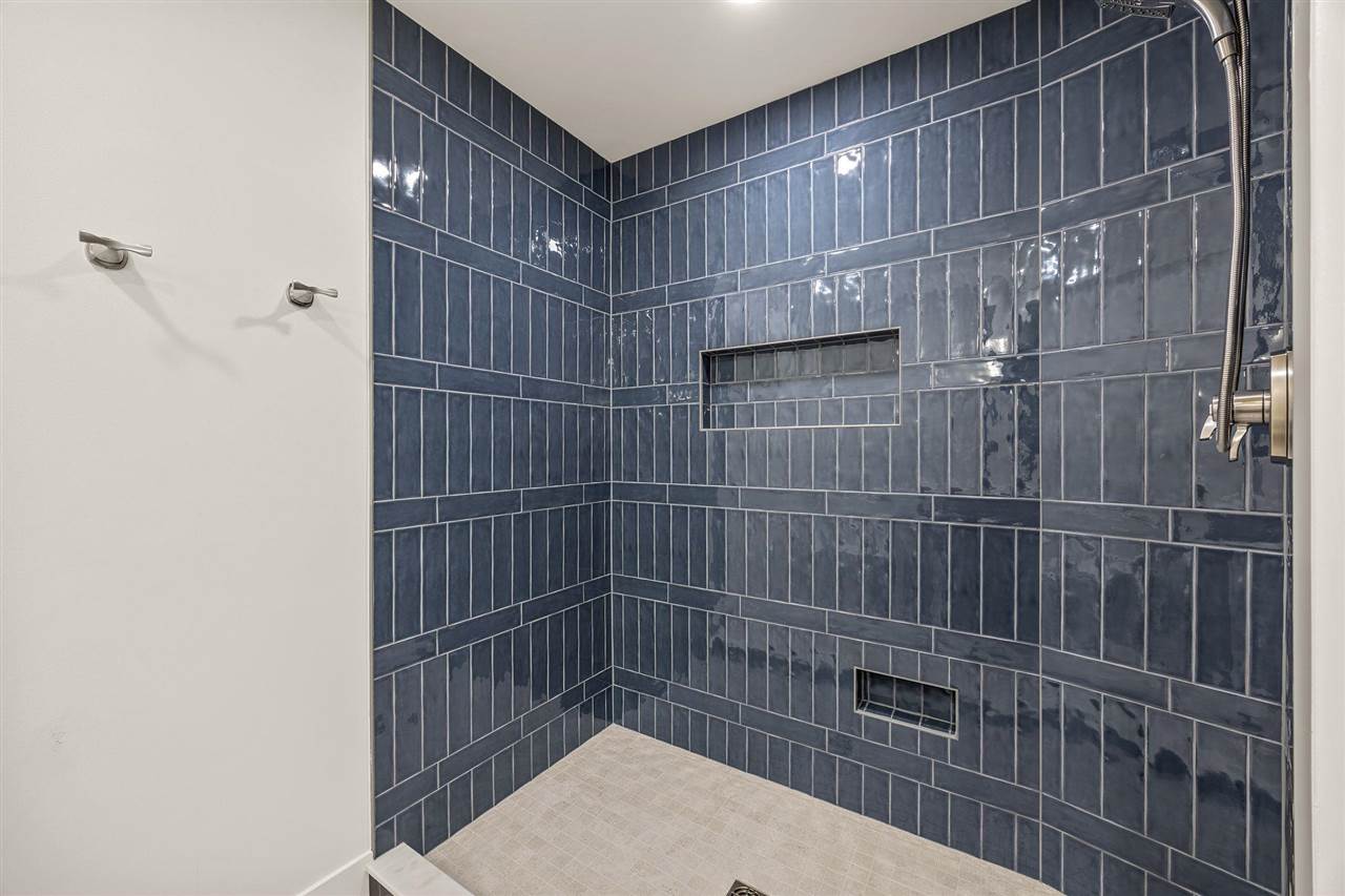215 North Ridge Place Kalona IA 52247