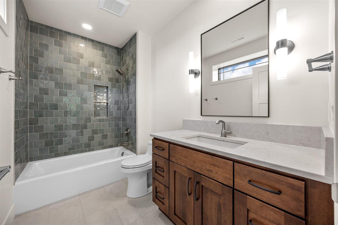 215 North Ridge Place Kalona IA 52247
