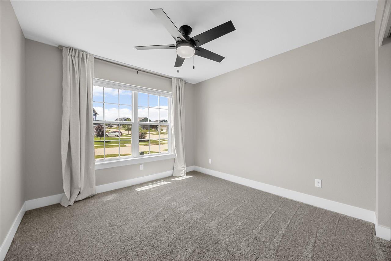 7202 Country Ridge Drive NW Cedar Rapids IA 52405