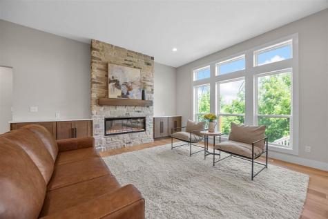 7202 Country Ridge Drive NW Cedar Rapids IA 52405