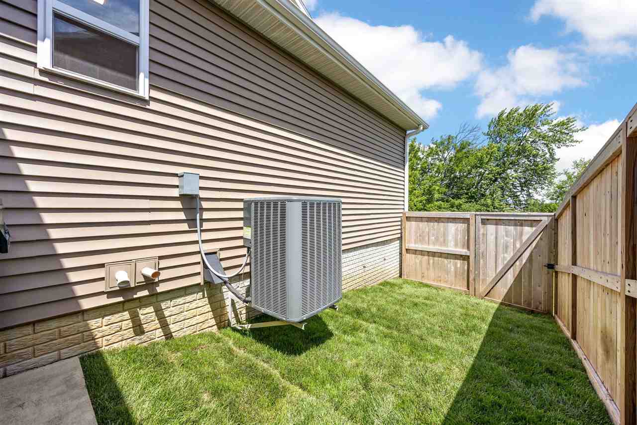 7202 Country Ridge Drive NW Cedar Rapids IA 52405