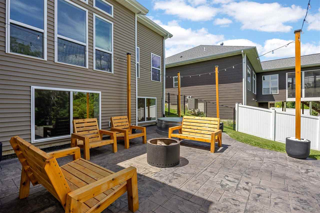 7202 Country Ridge Drive NW Cedar Rapids IA 52405